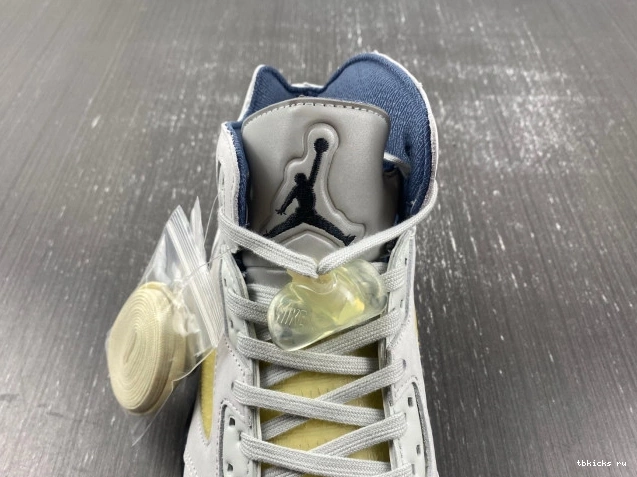 Cheap TB FZ5758-004 Ma Maniere 5 Air A WMNS x Jordan 0702